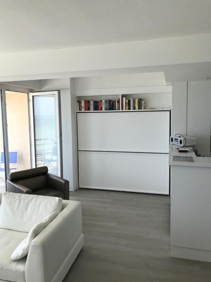 White Sea/Sun/Sky Dreams 4 Six @ Nieuwpoort Apartment Exterior photo